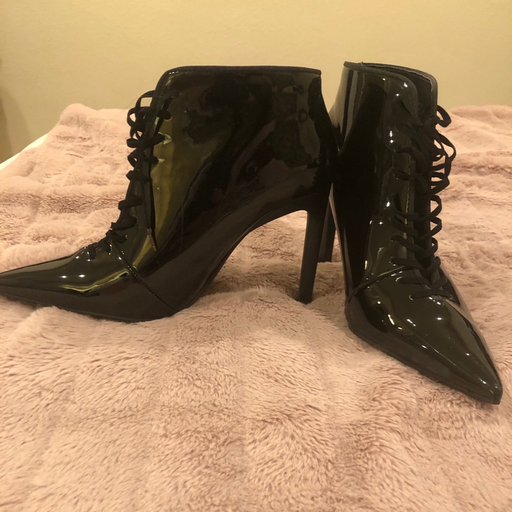 Zara varnished black Ankles boots 37